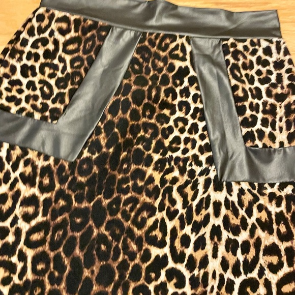 Top Ten USA Leopard Print Pencil Skirt - Picture 6 of 10